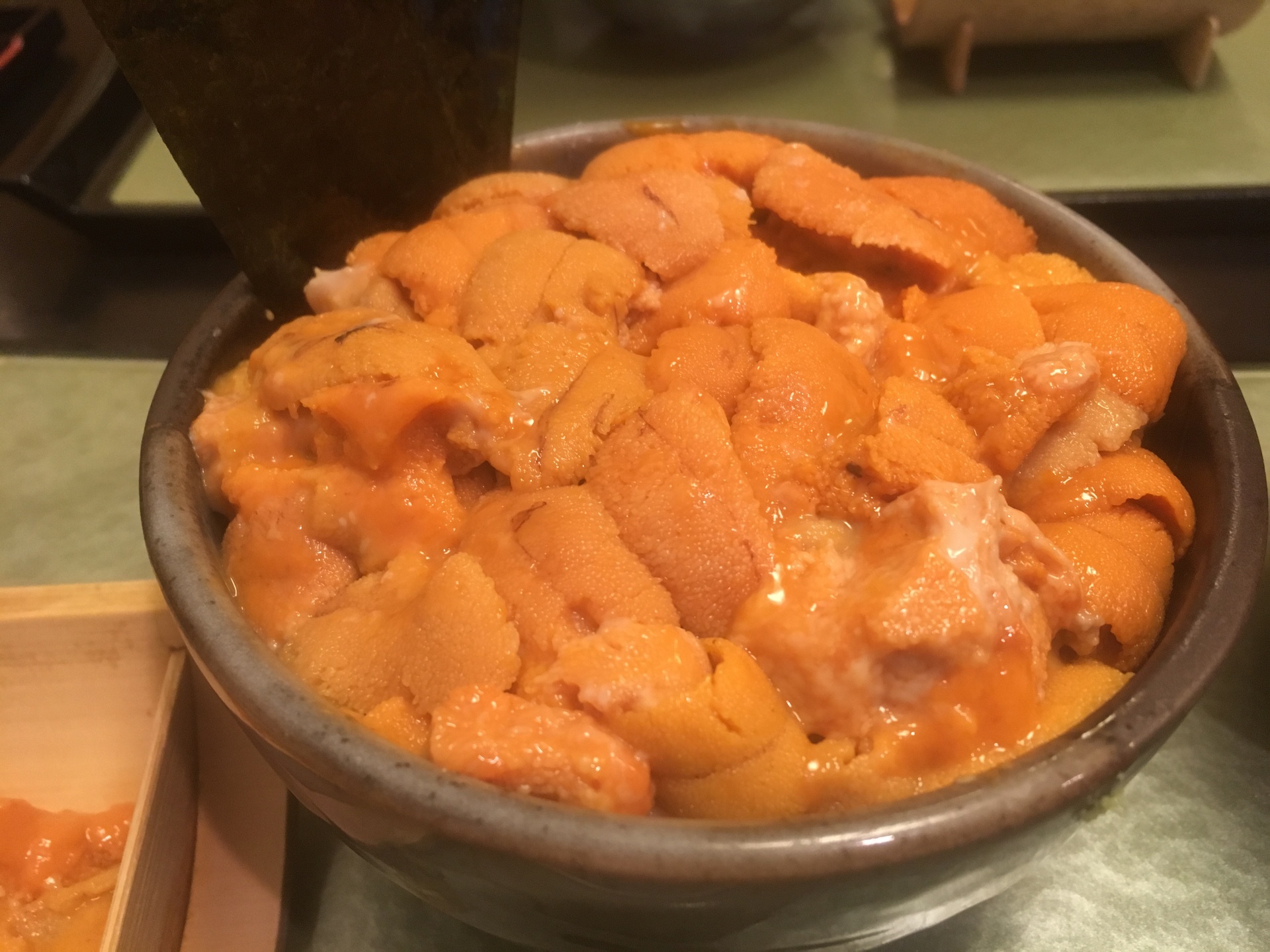 鮨國 築地 名物ウニ丼 敷き詰まった一面のウニは食べても食べてもなくならない もしゅらん日記ー神奈川 横浜戸塚 グルメ編ー